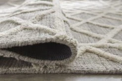 Karah 5x7 Area Rug By Millennium -Furniture Serie Shop 157515 1200x800