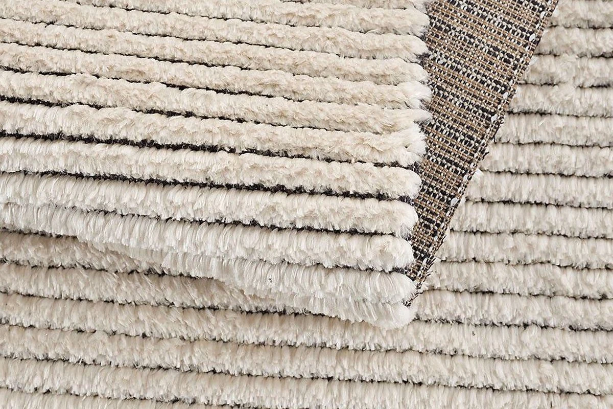 Amanda Black & Ivory 5'x7' Modern Area Rug 6 Amanda Black & Ivory 5'x7' Modern Area Rug - Image 4