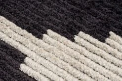 Amanda Black & Ivory 5'x7' Modern Area Rug 12 Amanda Black & Ivory 5'x7' Modern Area Rug -Furniture Serie Shop 229110 1200x800