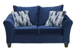 Alura Loveseat